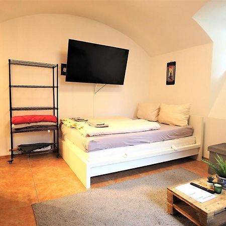 Xxx Fully Equipped Apartment Near Main Station! Würzburg Buitenkant foto