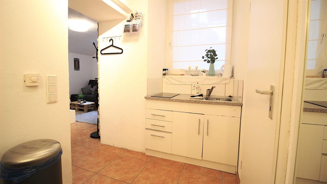 Xxx Fully Equipped Apartment Near Main Station! Würzburg Buitenkant foto