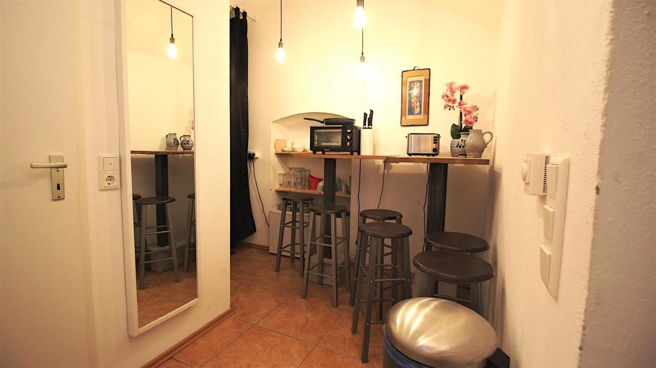 Xxx Fully Equipped Apartment Near Main Station! Würzburg Buitenkant foto