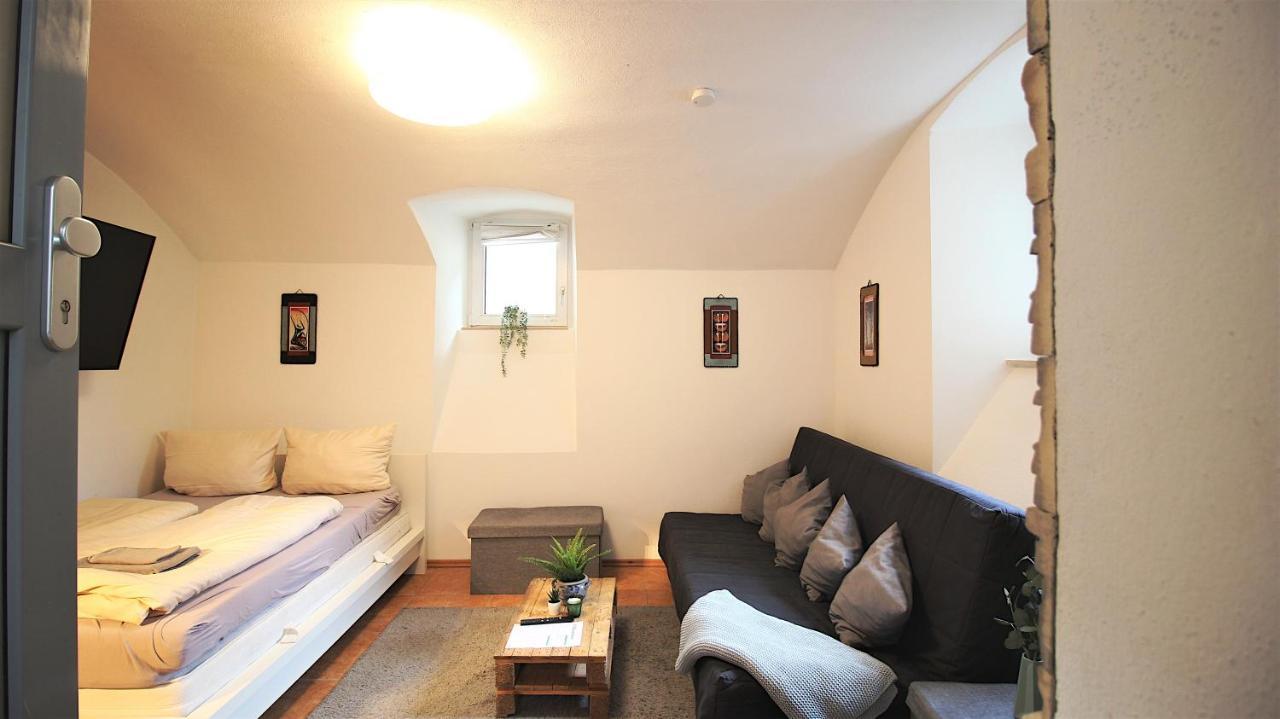 Xxx Fully Equipped Apartment Near Main Station! Würzburg Buitenkant foto